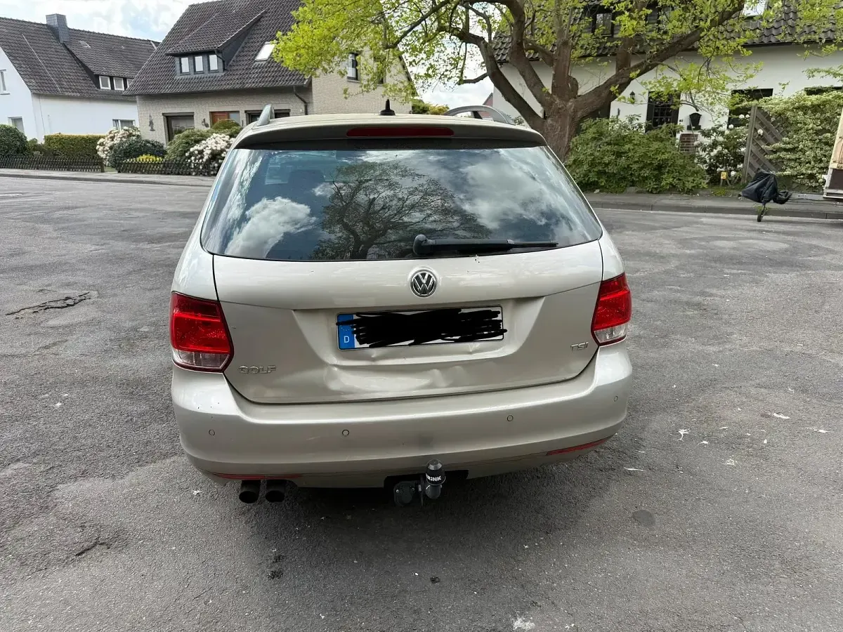 Gebraucht VW Golf VII 122 PS (89 kW) 2012 Gold Kombi