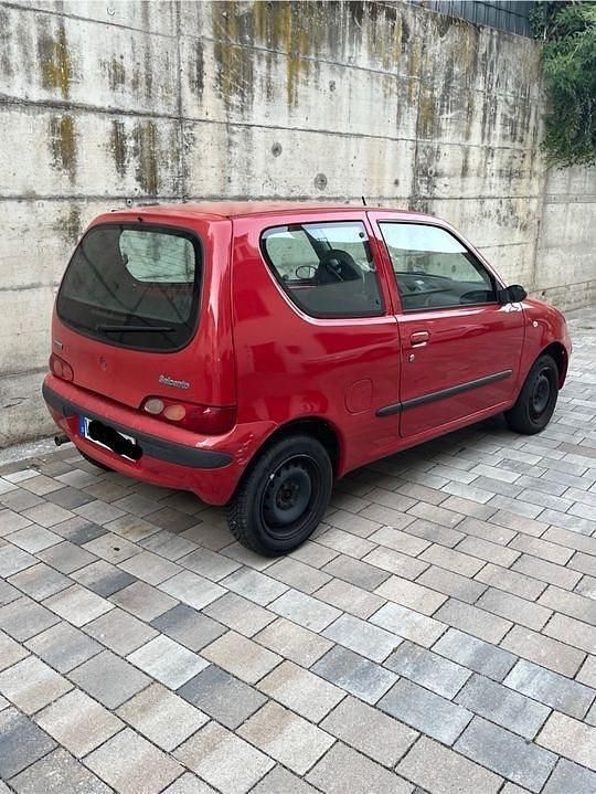 Rot Gebraucht 2002 Fiat Seicento Kleinwagen | 1.050 € (Fairer Preis) - Bild 1/4