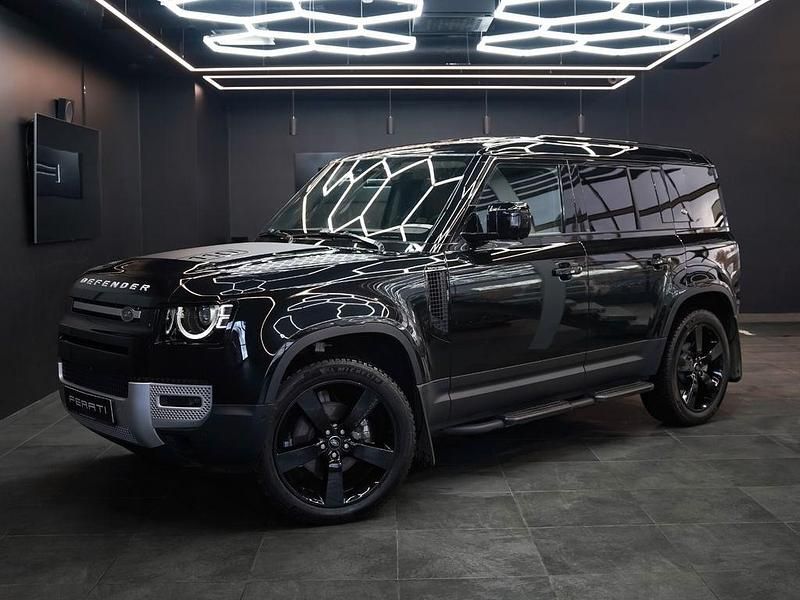 Schwarz Gebraucht 2024 Land Rover Defender SE SUV | 82.900 € (Teuer) - Bild 1/4