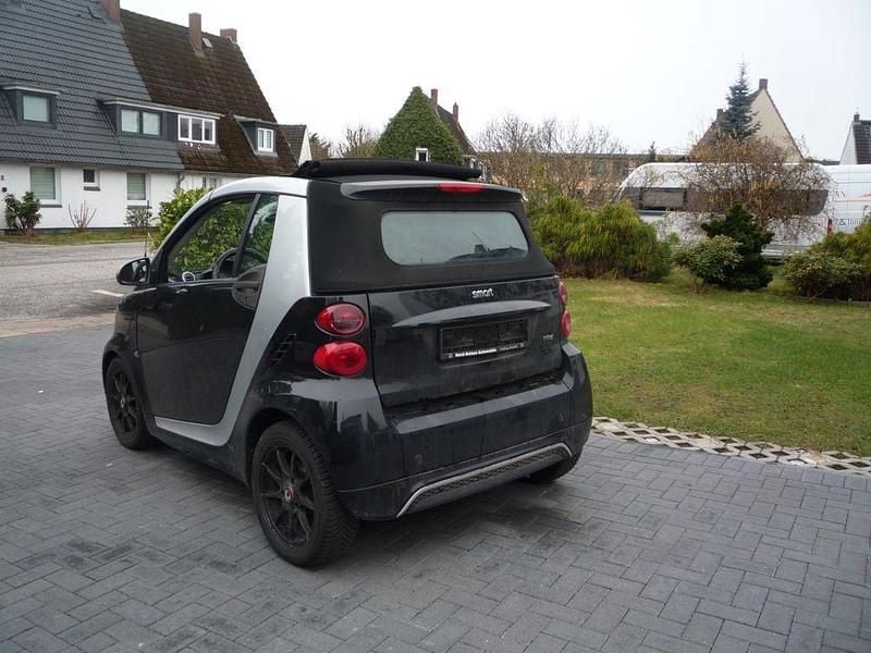 Gebraucht Smart ForTwo Cabrio 71 PS (52 kW) 2014 Schwarz Cabrio