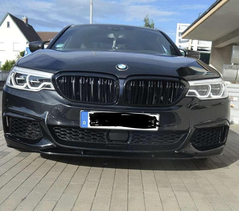 Schwarz Gebraucht 2020 BMW M550 Performance Limousine | 47.999 € (Fairer Preis) - Bild 1/4