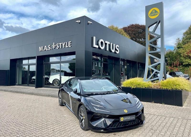 Gebraucht Lotus Emeya 450 kW (612 PS) 2025 Stellar black Kleinwagen