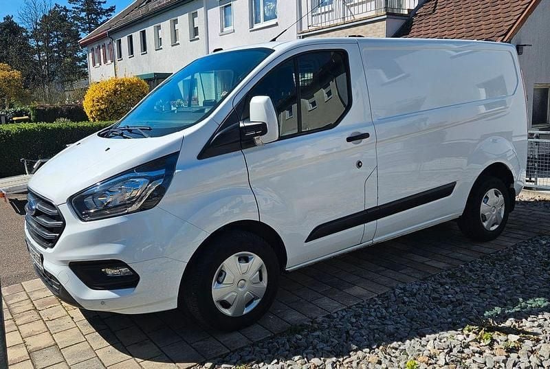 Gebraucht Ford Transit Custom Trend 131 PS (96 kW) 2020 Weiß Limousine