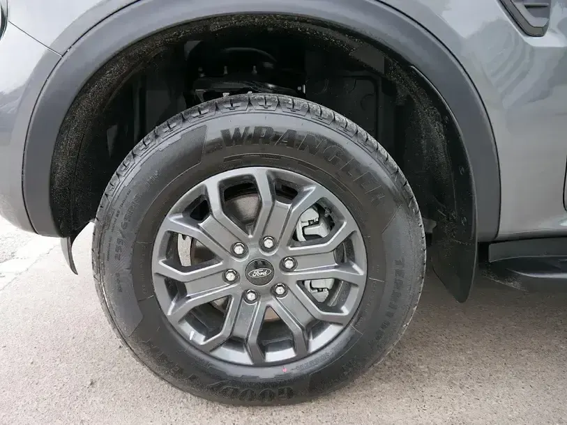 Neu Ford Ranger Wildtrack 205 PS (150 kW) 2026 Grau Pickup
