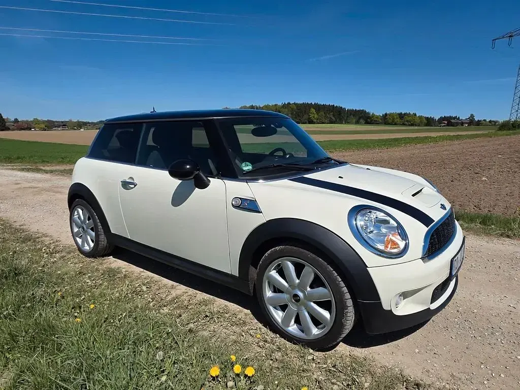 Używany Mini Cooper S Chili 174 KM (127 kW) 2009 Biały Hatchback