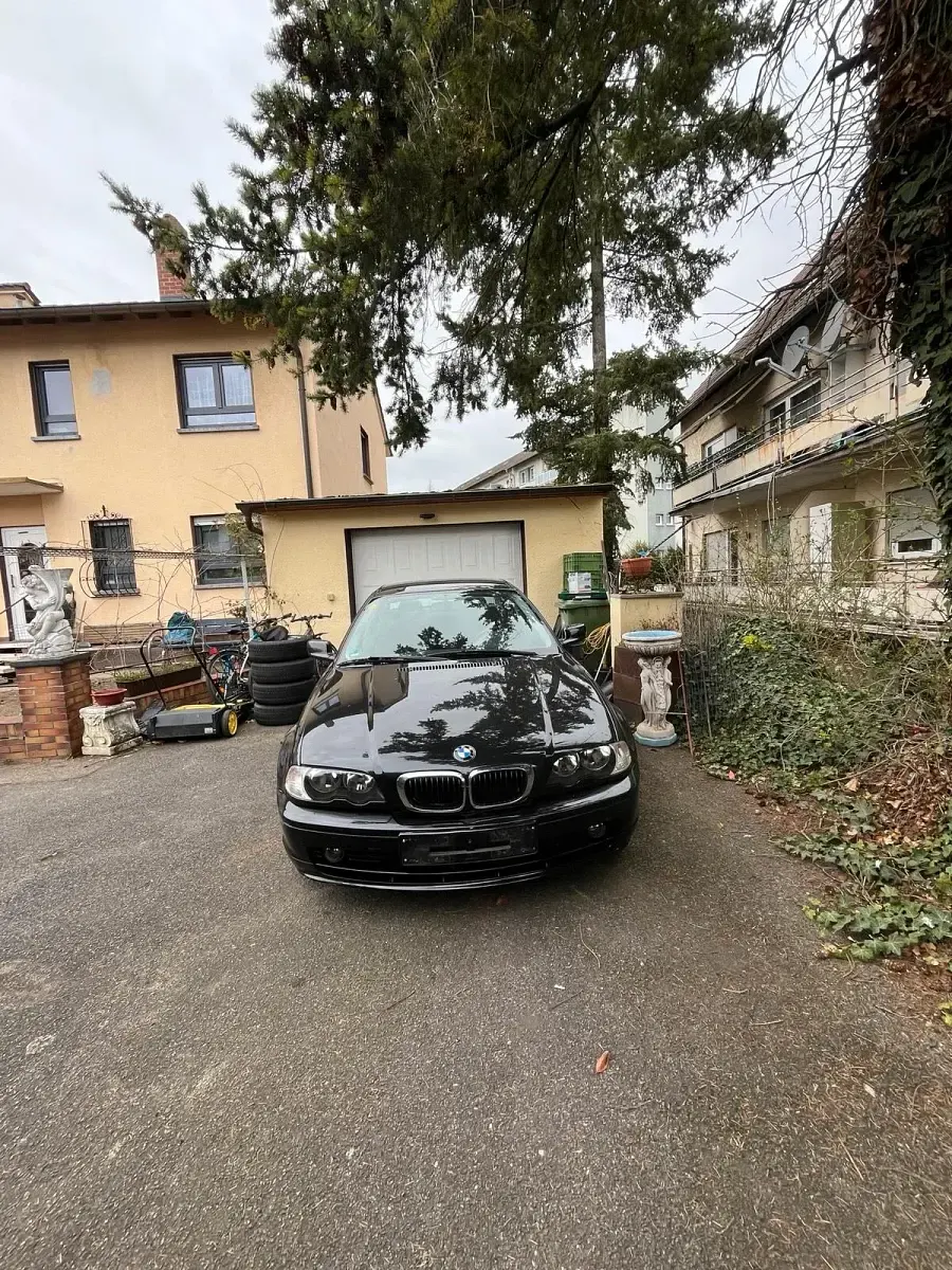 Gebraucht BMW 318 118 PS (86 kW) 2000 Schwarz Coupé