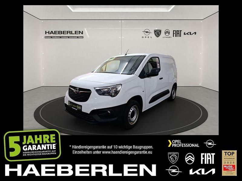 Jade weiss/arktis weiss Gebraucht 2022 Opel Combo Edition Van / Kleinbus | 17.390 € (Guter Preis) - Bild 1/4