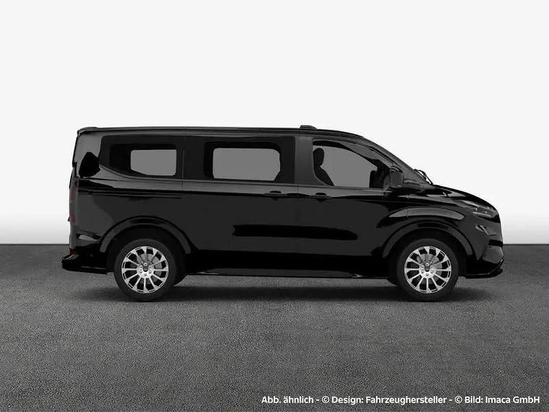 Gebraucht Ford Tourneo Titanium 136 PS (100 kW) 2024 Schwarz Kombi