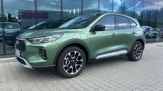 Gebraucht Ford Kuga Active X 242 PS (177 kW) 2025 Grün SUV