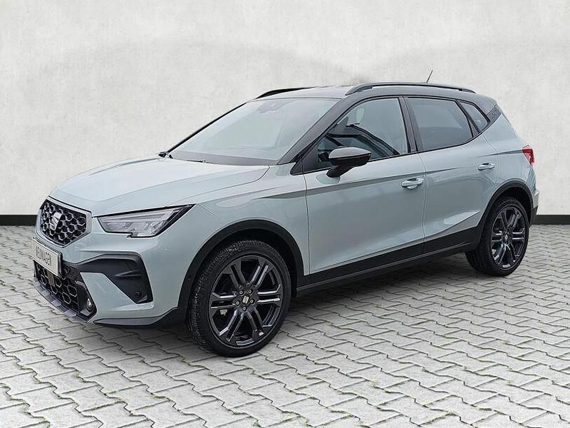 Neu Seat Arona FR 150 PS (110 kW) 2026 Grün SUV