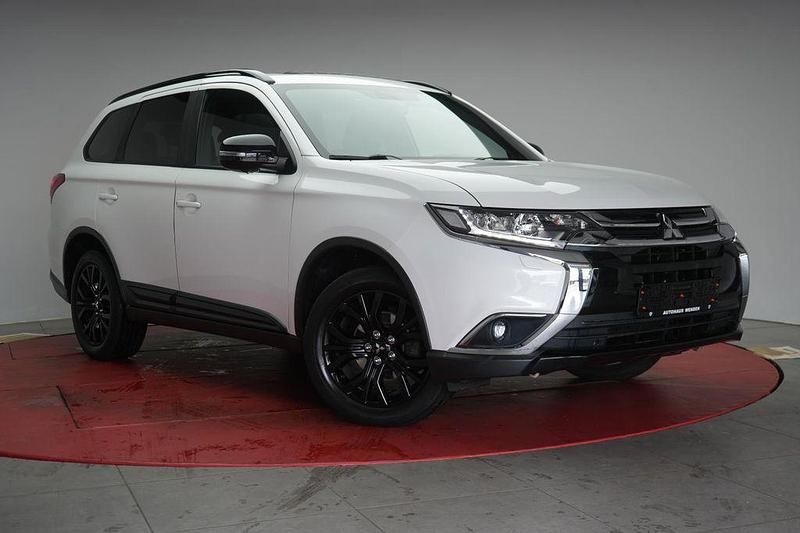 Weiß Gebraucht 2018 Mitsubishi Outlander Diamant Edition SUV | 18.800 € (Fairer Preis) - Bild 1/4
