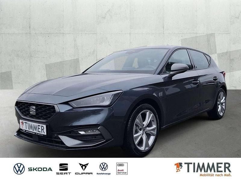 Magnetic grau metallic Gebraucht 2024 Seat Leon FR Limousine | 29.790 € (Fairer Preis) - Bild 1/4