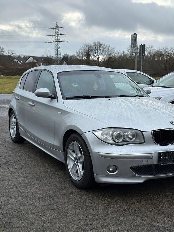 Gebraucht BMW 118 129 PS (94 kW) 2005 Silber Kleinwagen