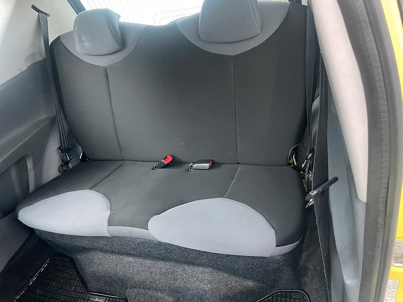 Gebraucht Peugeot 107 68 PS (50 kW) 2007 Gelb Kleinwagen