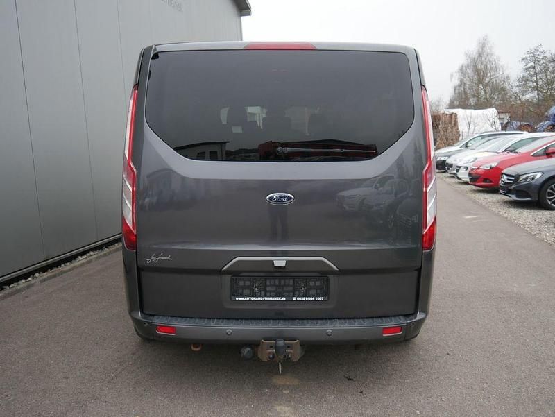 Gebraucht Ford Transit 170 PS (125 kW) 2018 Grau Kombi