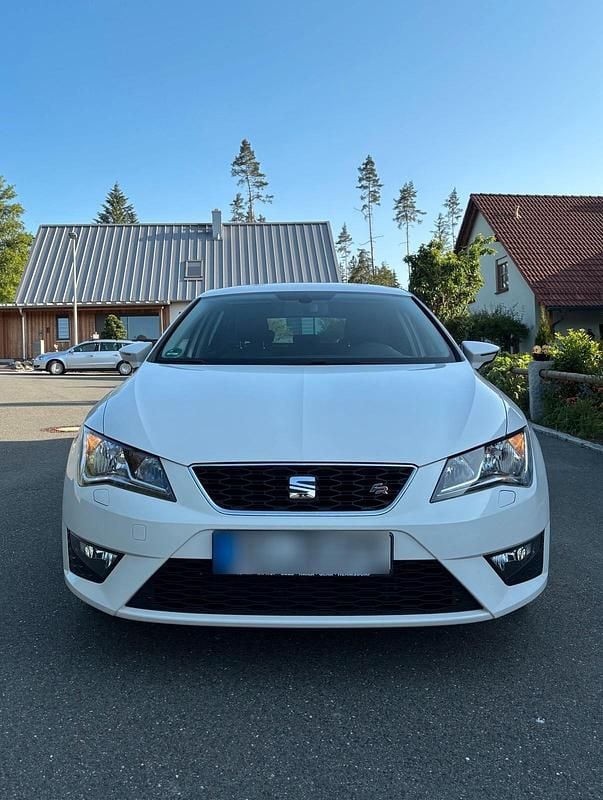 Usado Seat Leon FR 150 HP (110 kW) 2015 Branco Sedan