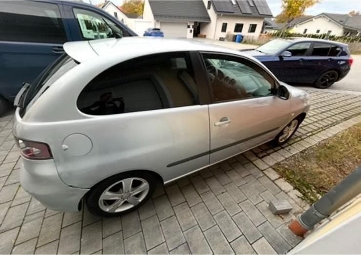 Gebraucht Seat Ibiza 85 PS (62 kW) 2008 Silber Kleinwagen