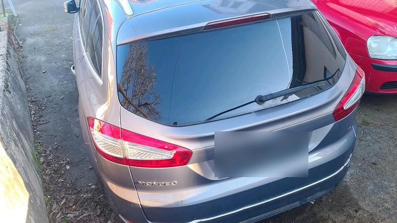 Gebraucht Ford Mondeo 140 PS (102 kW) 2014 Braun Kombi