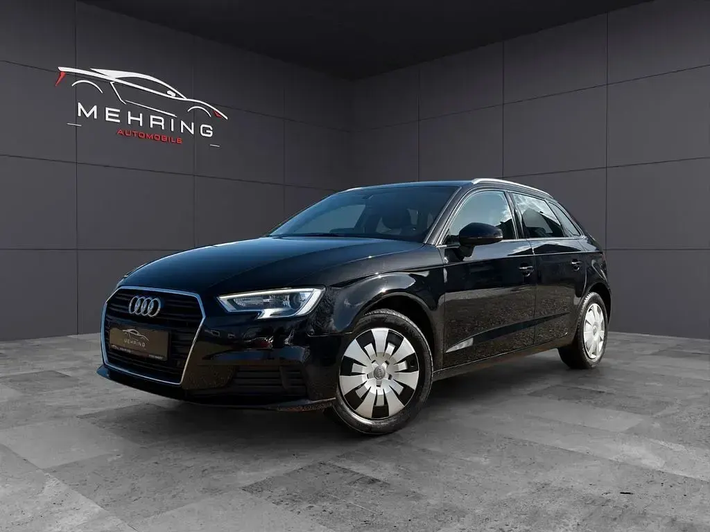 Gebraucht Audi A3 Ambiente 116 PS (85 kW) 2019 Schwarz Limousine