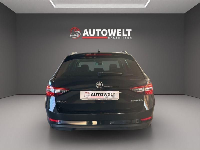 Gebraucht Skoda Superb Style 190 PS (139 kW) 2016 Schwarz Kombi