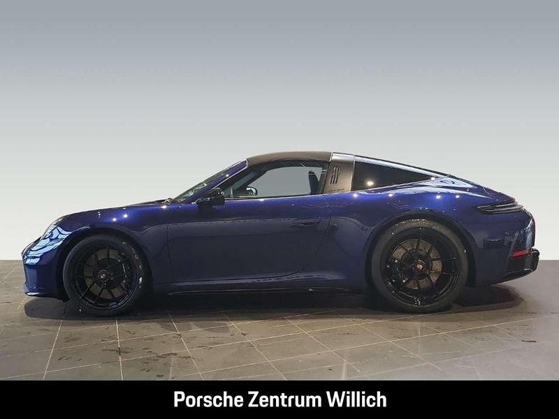Gebraucht Porsche 992 541 PS (397 kW) 2026 Enzianblaumetallic Coupé