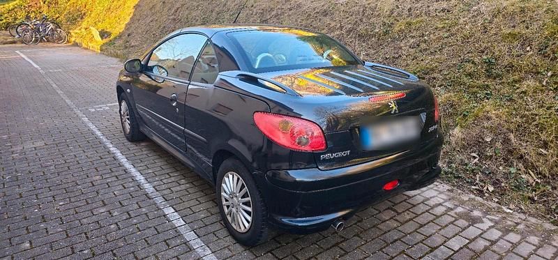 Gebraucht Peugeot 206 CC 109 PS (80 kW) 2004 Cabrio