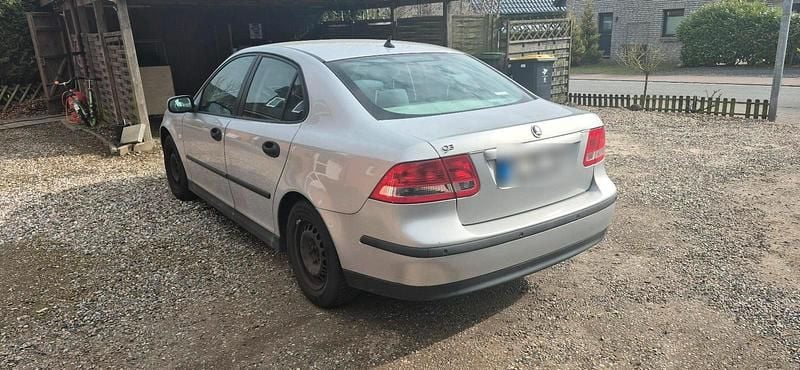 Second-hand Saab 9-3 122 CP (89 kW) 2005 Argintiu Berlinǎ