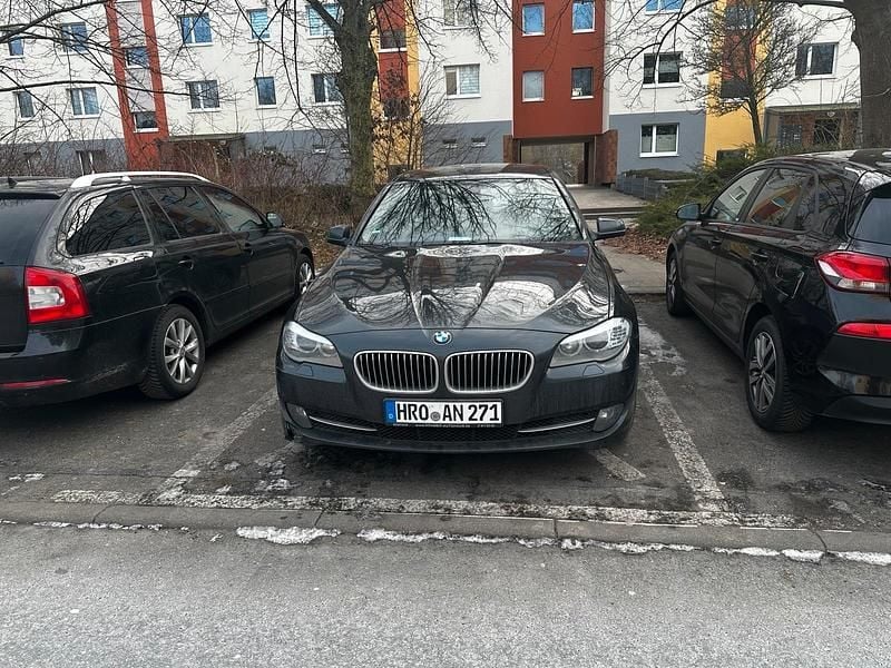 Grau Gebraucht 2010 BMW 528 Limousine | 10.500 € (Guter Preis) - Bild 1/4