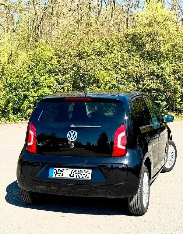 Second-hand VW up! Cup 60 CP (44 kW) 2014 Negru Hatchback