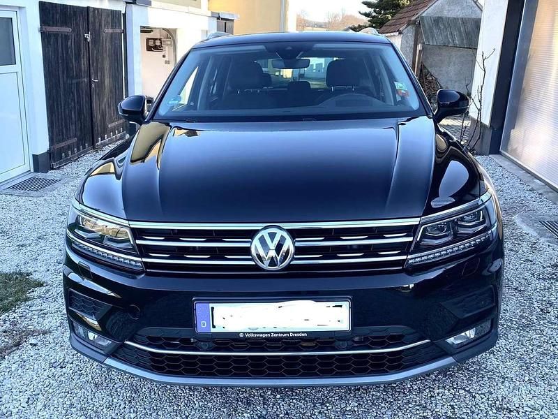 Gebraucht VW Tiguan 150 PS (110 kW) 2020 Schwarz SUV