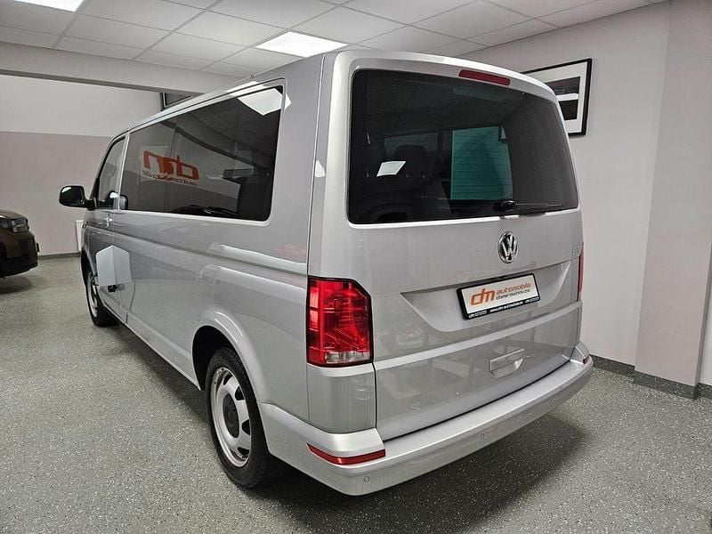 Gebraucht VW Caravelle 47 kW (65 PS) 2020 Grau Van / Kleinbus