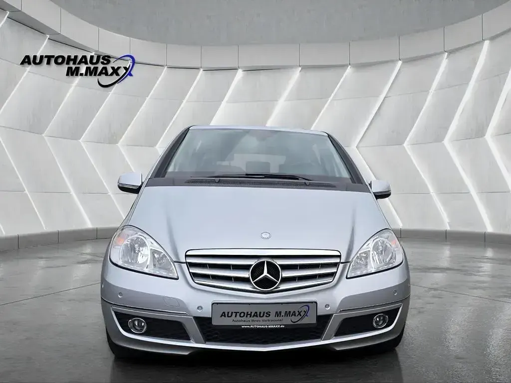 Gebraucht Mercedes A200 Avantgarde 136 PS (100 kW) 2010 Silber Limousine