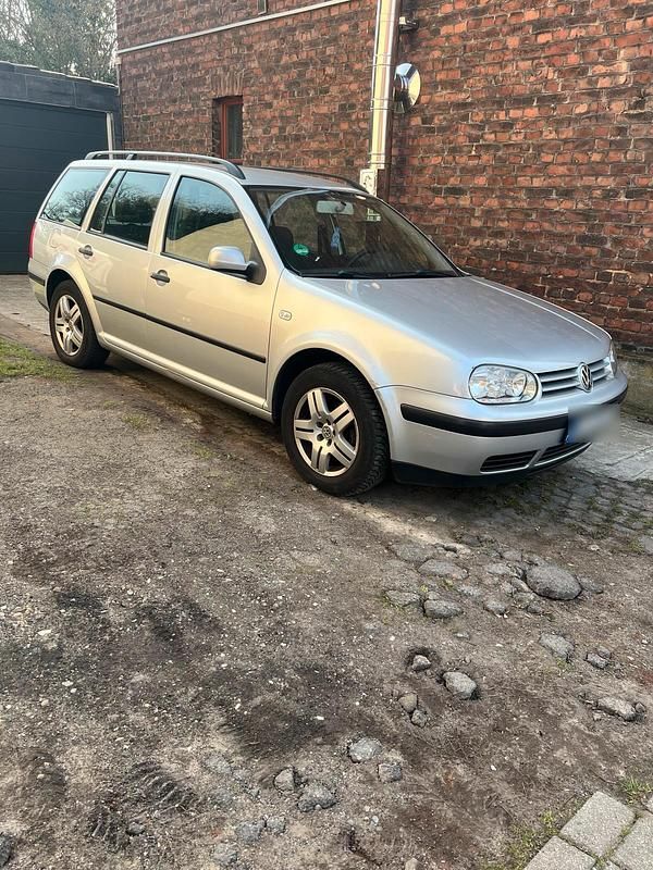Gebraucht VW Golf 105 PS (77 kW) 2002 Silber Van / Kleinbus