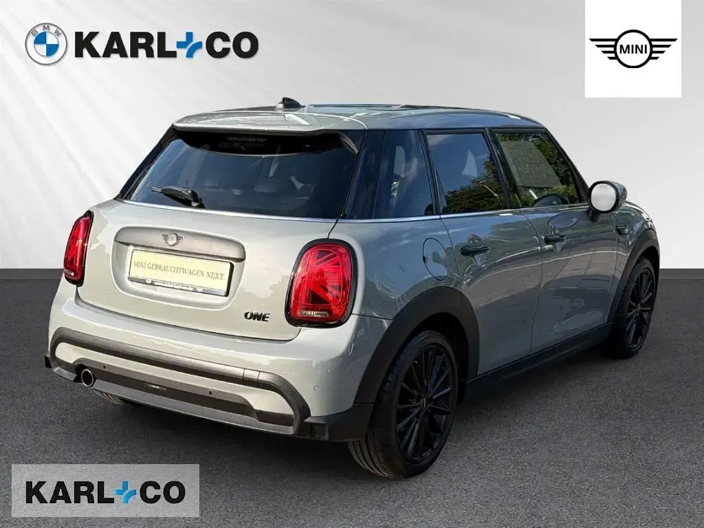 Gebraucht Mini ONE 102 PS (75 kW) 2022 Moonwalk grey (metallic) (grau) Kleinwagen