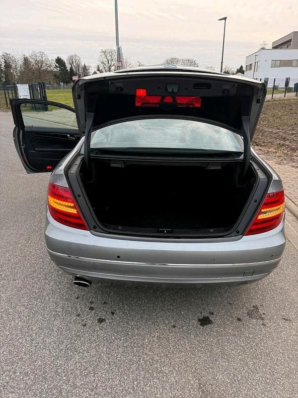 Gebraucht Mercedes C220 170 PS (125 kW) 2012 Silber Coupé