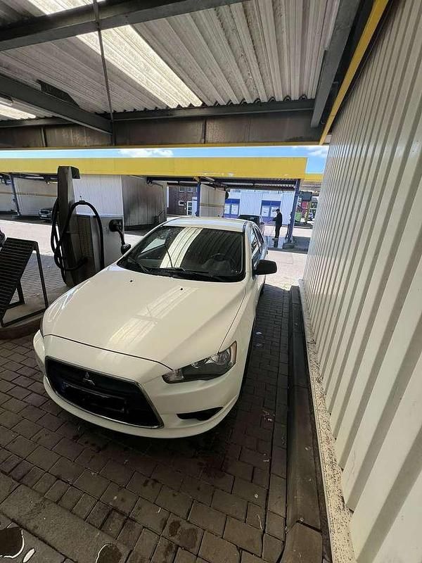 Gebraucht 2015 Mitsubishi Lancer Limousine | 13.000 € - Bild 1/4