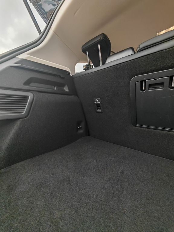 Używany Ford Focus Vignale 182 KM (133 kW) 2020 Czarny Sedan/Limuzyna