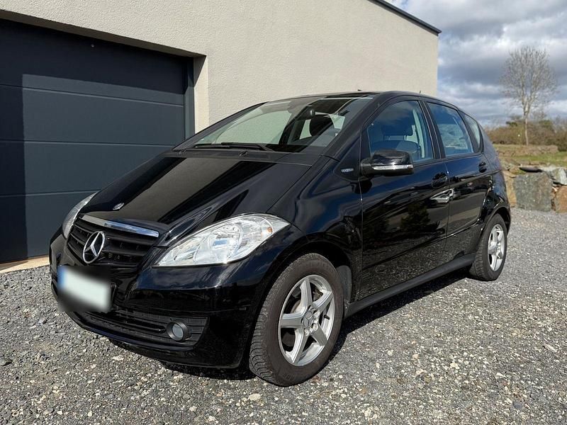 Gebraucht Mercedes A160 95 PS (69 kW) 2009 Schwarz Kleinwagen