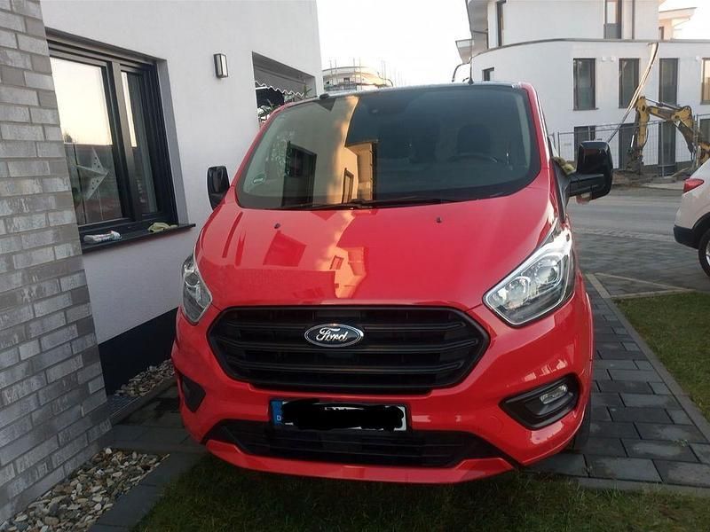 Rot Gebraucht 2019 Ford Transit Custom Trend Van / Kleinbus | 15.000 € (Superpreis) - Bild 1/4