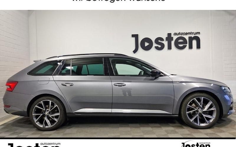 Gebraucht Skoda Superb SportLine 200 PS (147 kW) 2022 Graphitegrau metallic Kombi