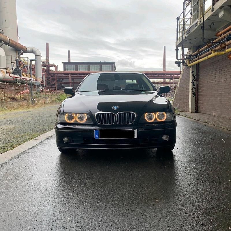 Schwarz Gebraucht 2002 BMW 535 Exclusive Limousine | 7.500 € (Fairer Preis) - Bild 1/4