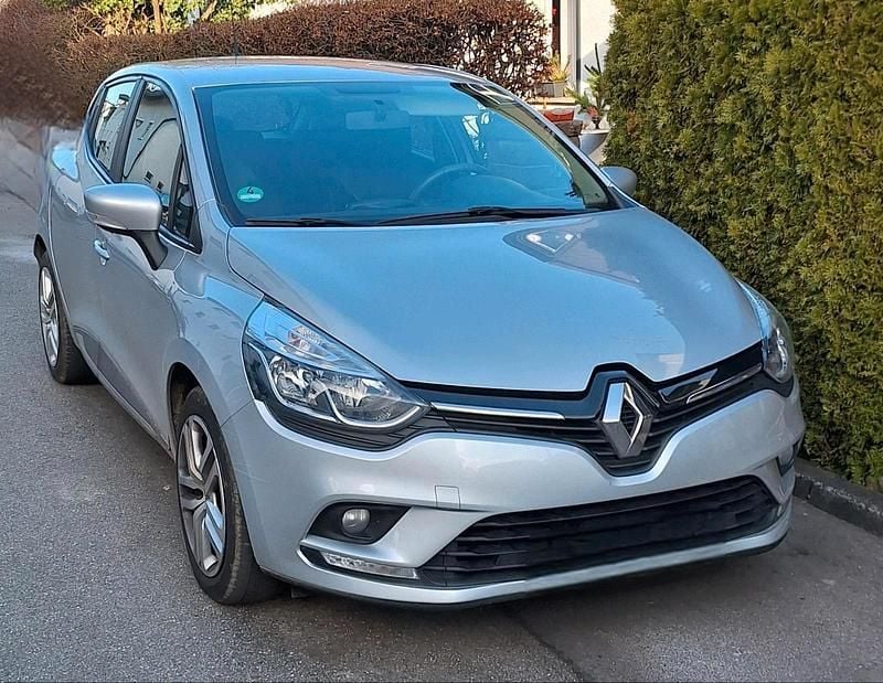 Gebraucht Renault Clio V 90 PS (66 kW) 2020 Silber Kleinwagen