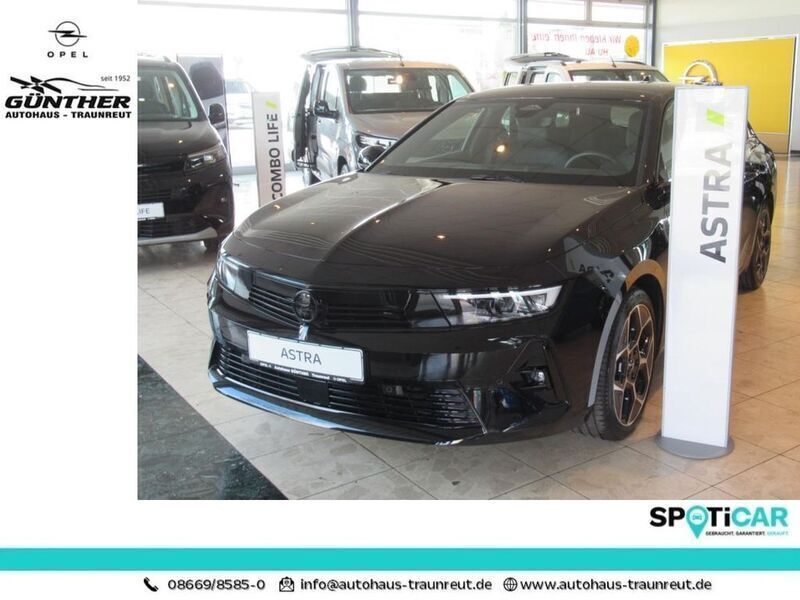 Karbon schwarz Gebraucht 2023 Opel Astra Kombi | 24.980 € (Teuer) - Bild 1/4