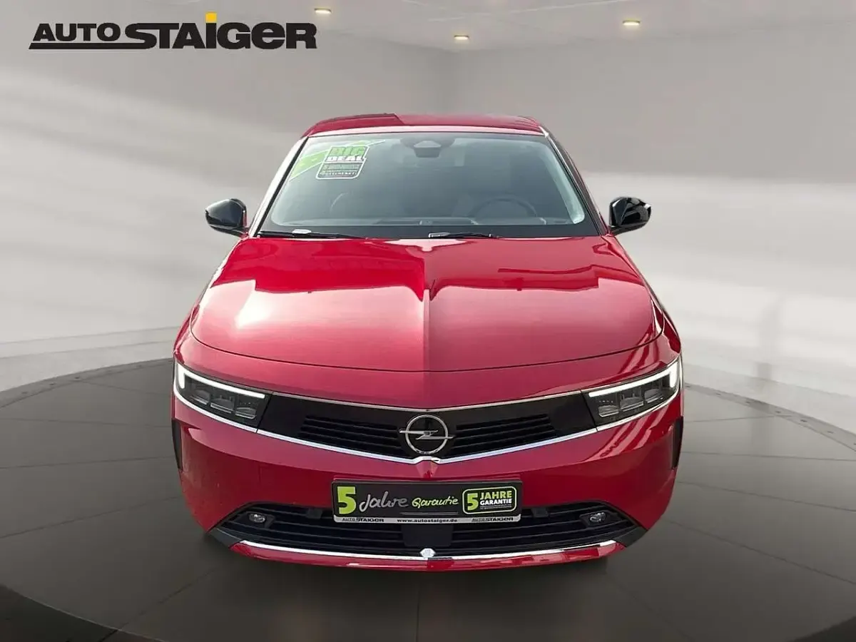 Gebraucht Opel Astra Elegance 110 PS (80 kW) 2023 Chili rot Limousine
