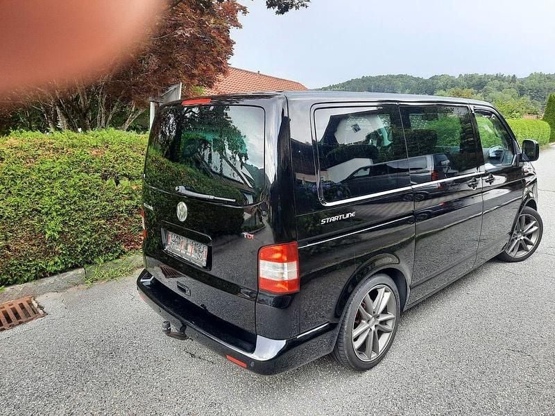 Gebraucht VW Multivan 131 PS (96 kW) 2009 Schwarz Van / Kleinbus