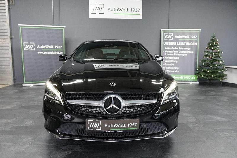 Gebraucht Mercedes CLA250 Shooting Brake 211 PS (155 kW) 2017 Schwarz Kombi