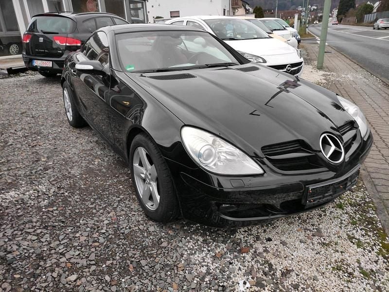 Gebraucht Mercedes SLK280 231 PS (169 kW) 2007 Schwarz Cabrio