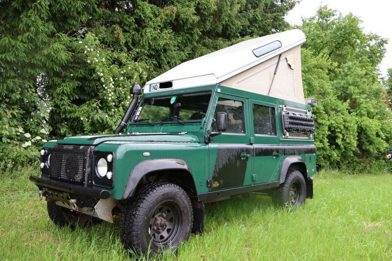 Grün Gebraucht 2006 Land Rover Defender SUV | 24.900 € - Bild 1/4