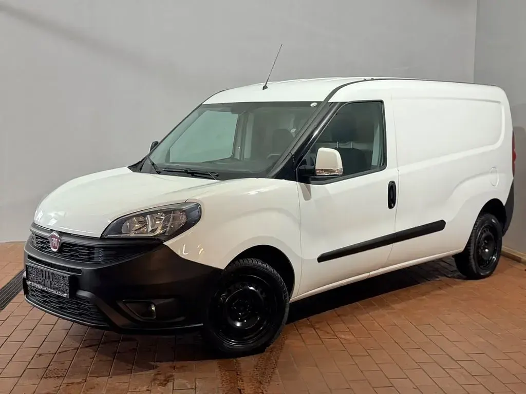Gebraucht Fiat Doblò 120 PS (88 kW) 2021 Weiß Van / Kleinbus