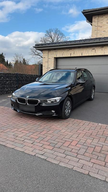 Gebraucht BMW 316 116 PS (85 kW) 2013 Schwarz Kombi